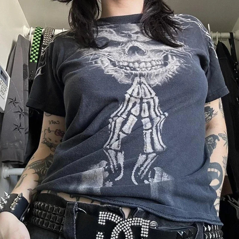 2000s Cyber Grunge Graphic T-shirt Y2K Star Skull Print Short Sleeve Tees Japanese Emo Vintage E girl Gothic T shirt Women Men