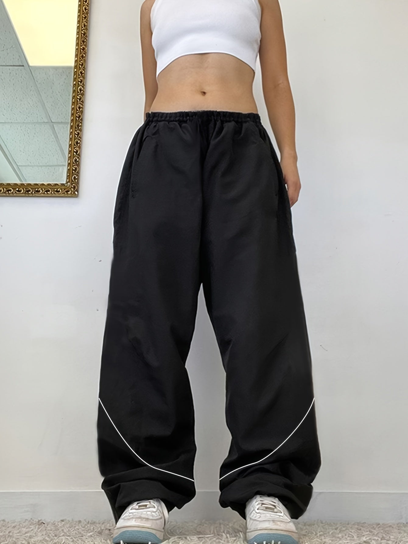 Relaxed Silhouette, Y2K-Inspired Oversized Black Sweatpants for Women - Baggy Boyfriend Fit, Drawstring Waist, Casual Joggers with Pockets