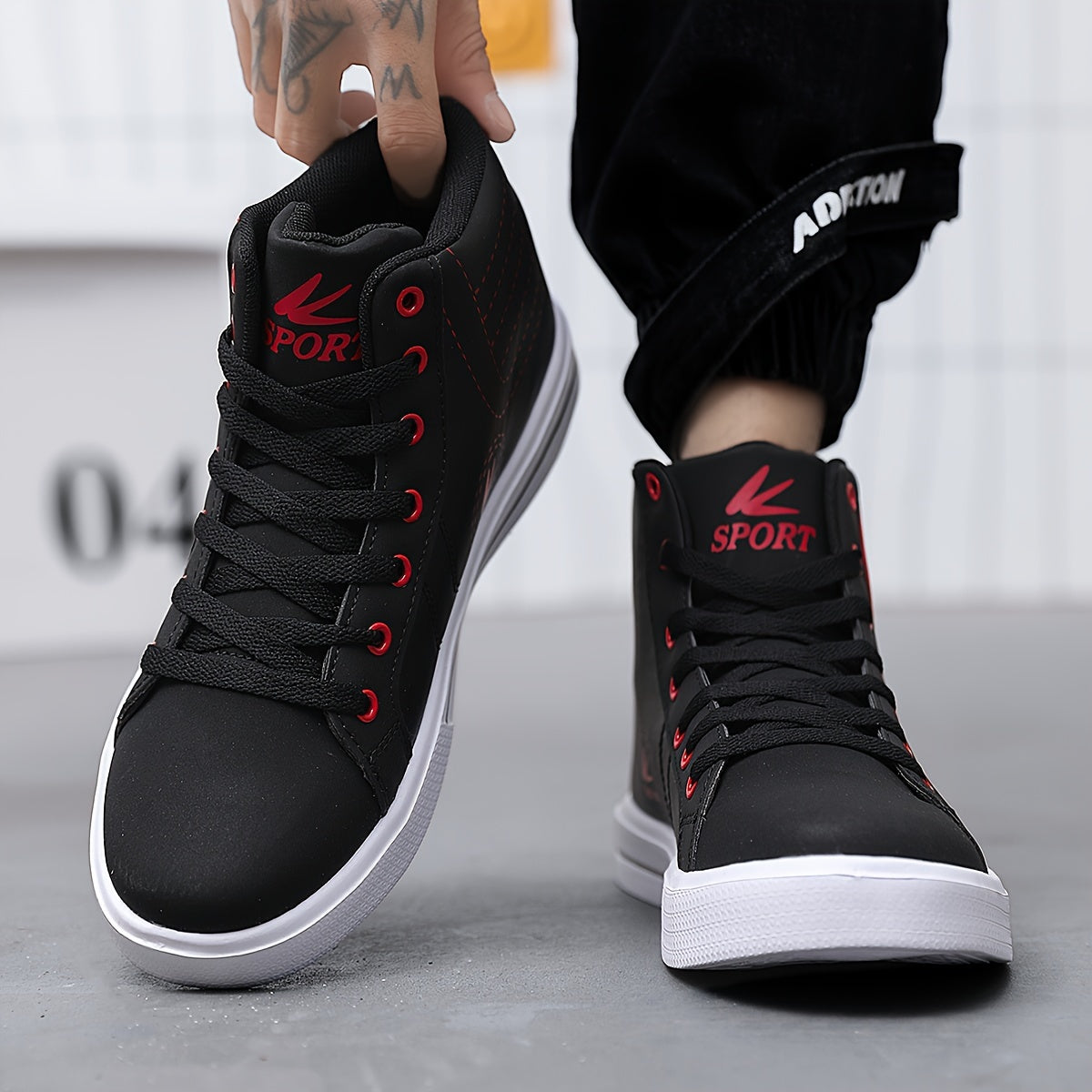 Men's High Top Skateboard Shoes Solid Classic Trendy Lace Up Non Slip Comfy For Outdoor Walking Hiking Jogging All Seasons