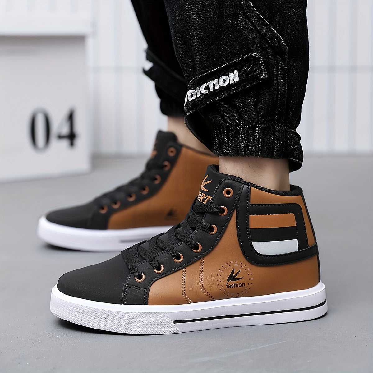 Men's High Top Skateboard Shoes Solid Classic Trendy Lace Up Non Slip Comfy For Outdoor Walking Hiking Jogging All Seasons